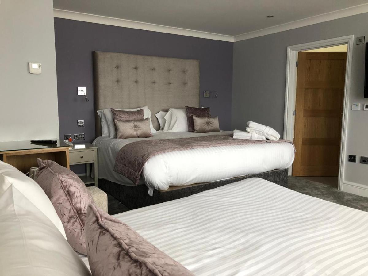 Exeter Court Hotel 3*