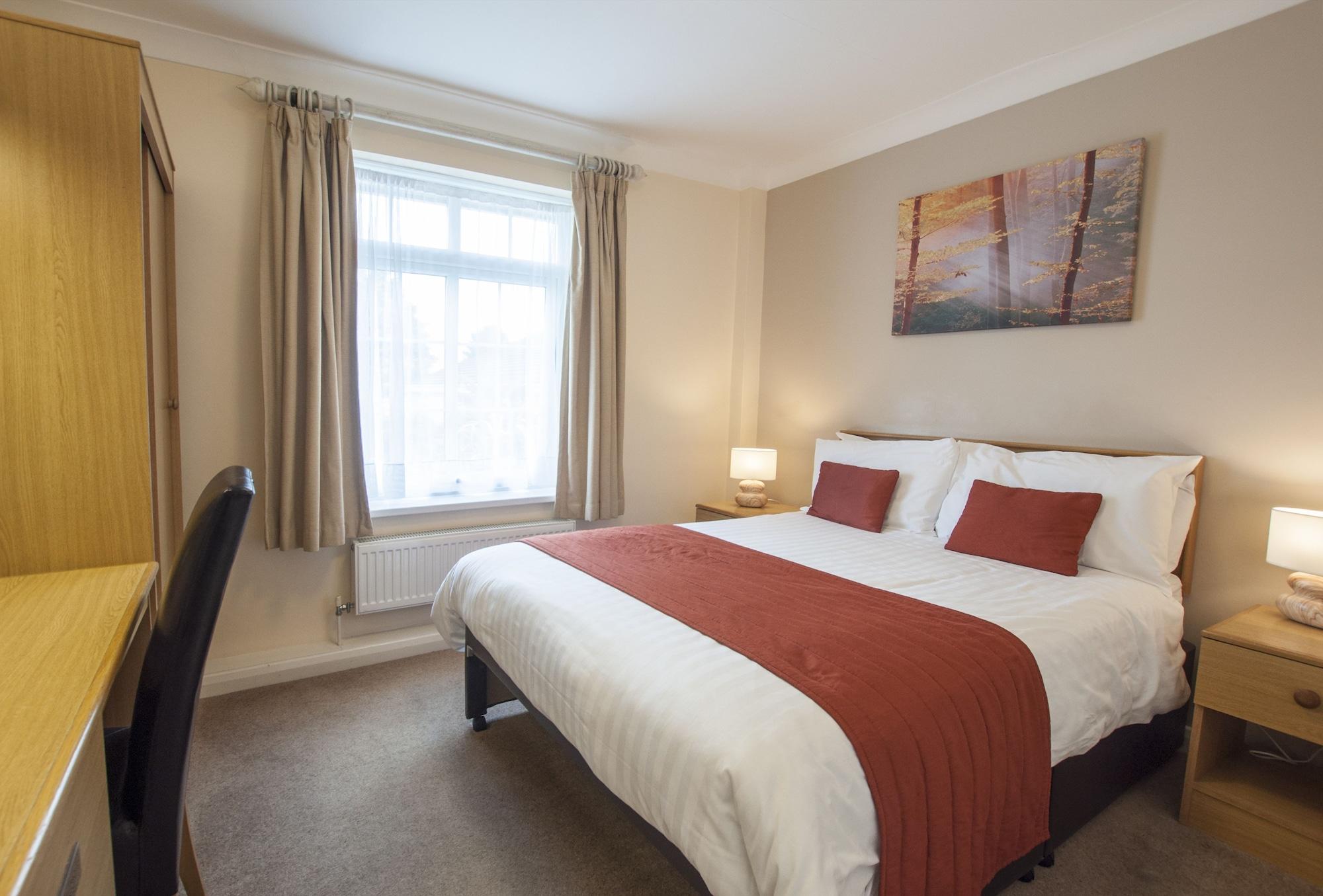 Exeter Court Hotel 3*