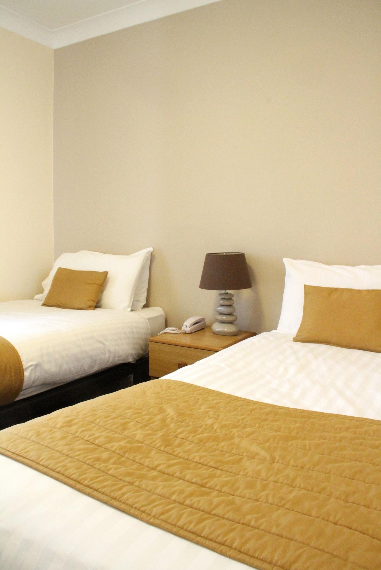 Hotel Exeter Court 3*