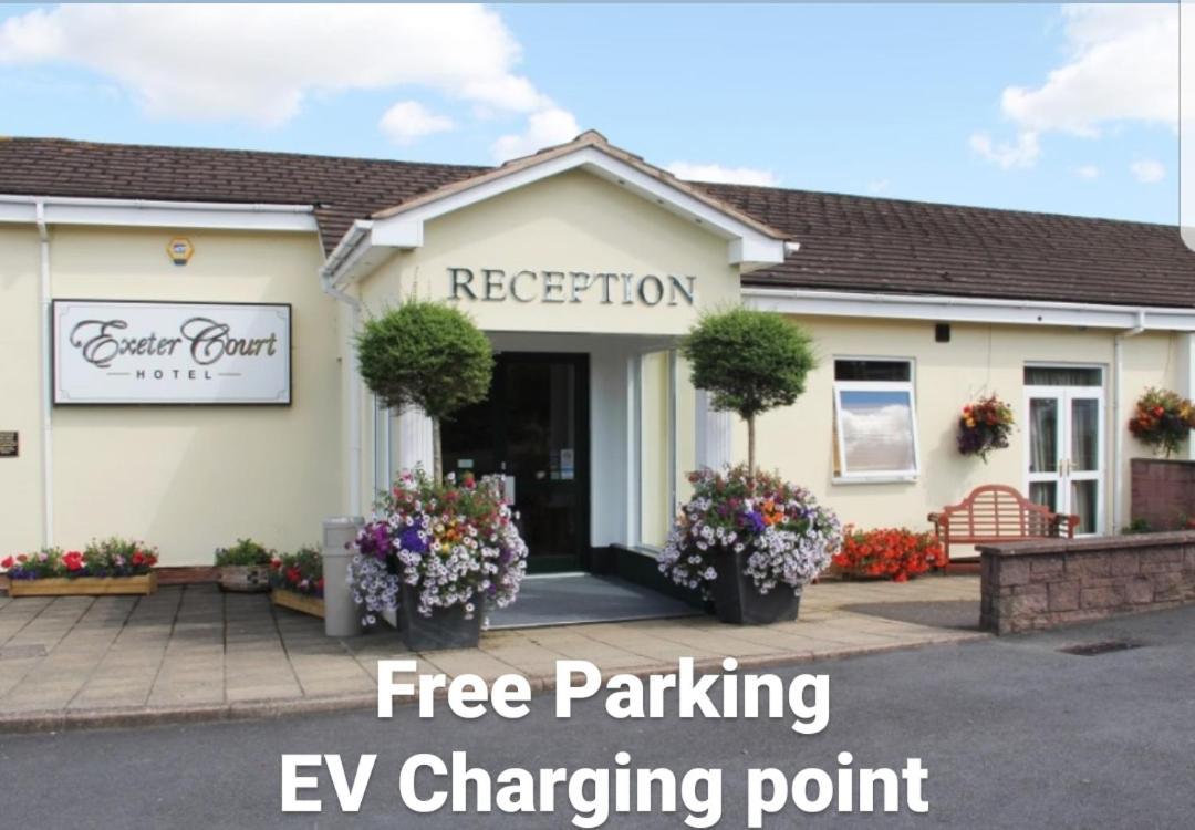 Exeter Court Hotel 3*