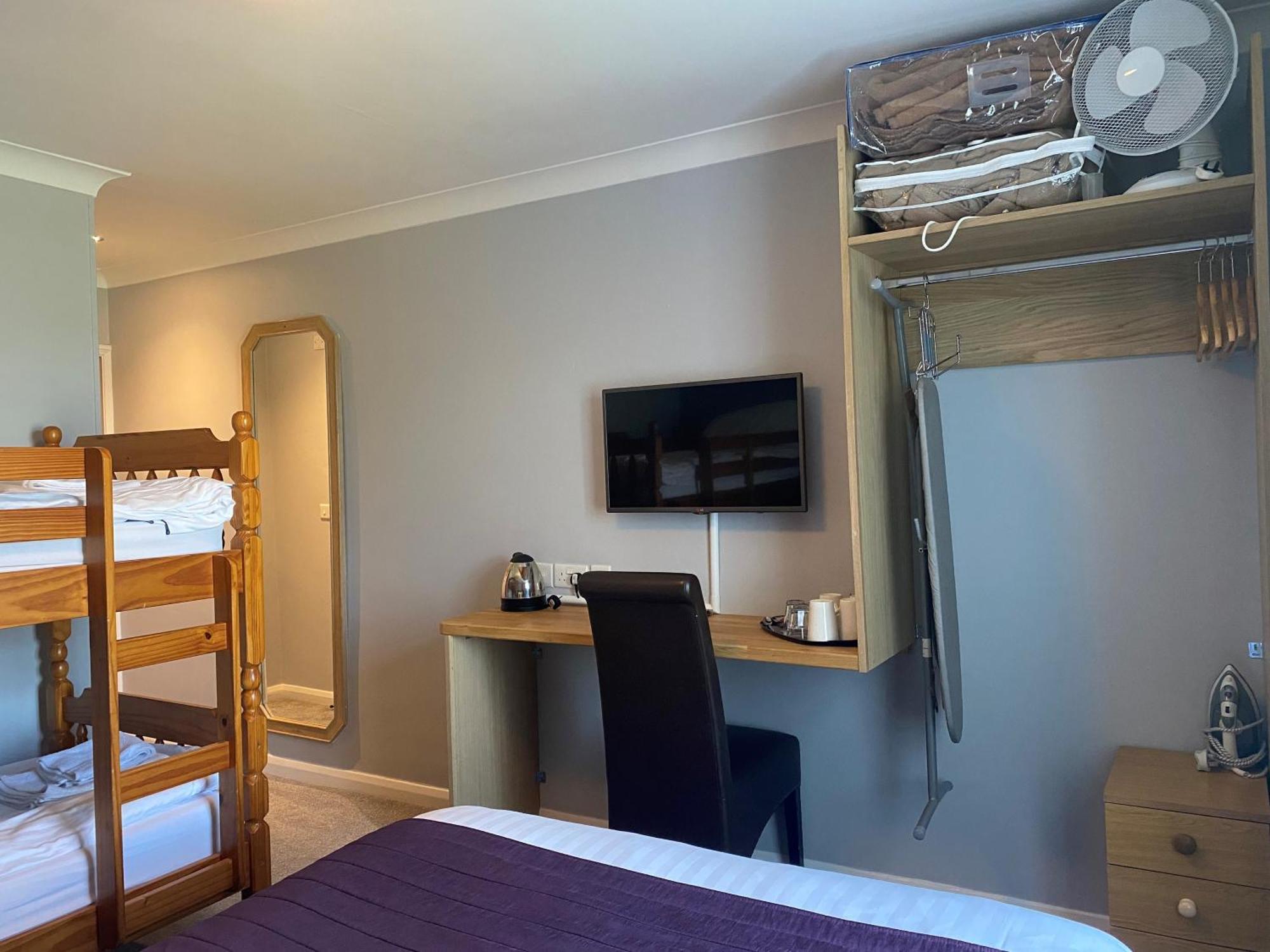Hotel Exeter Court 3*
