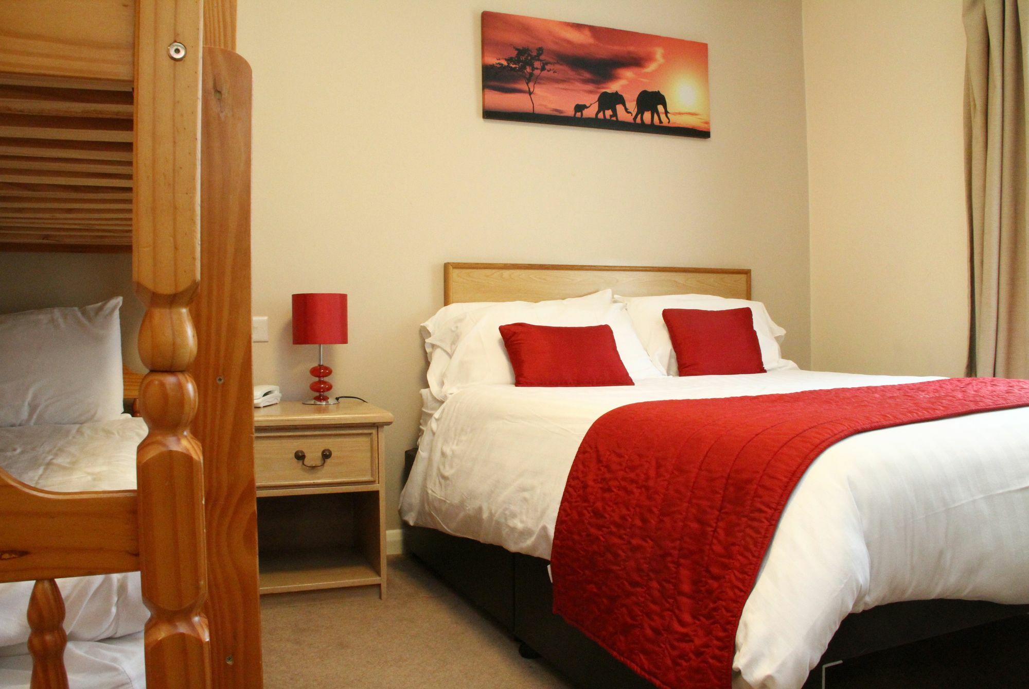 Hotel Exeter Court