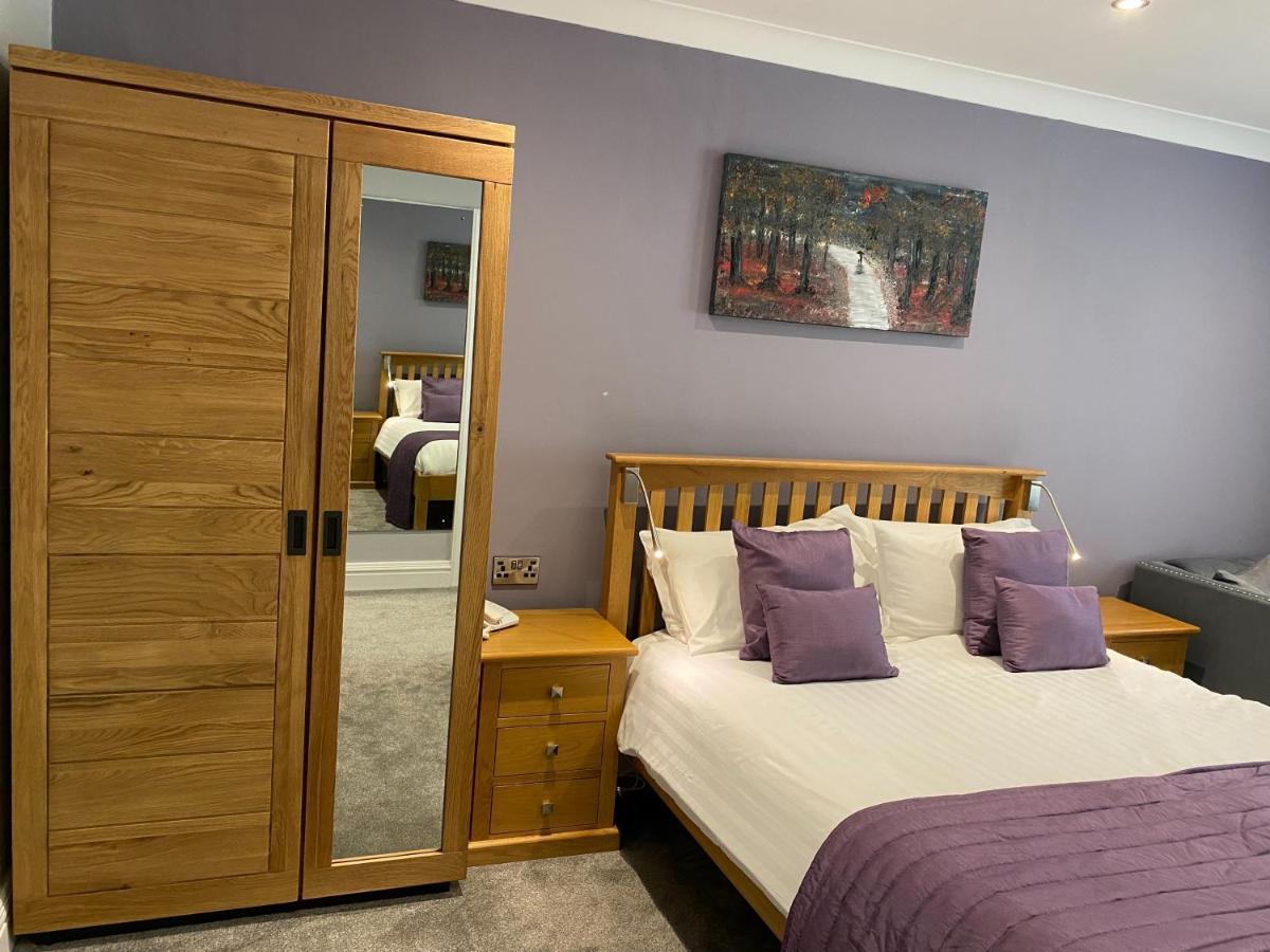Exeter Court Hotel 3*