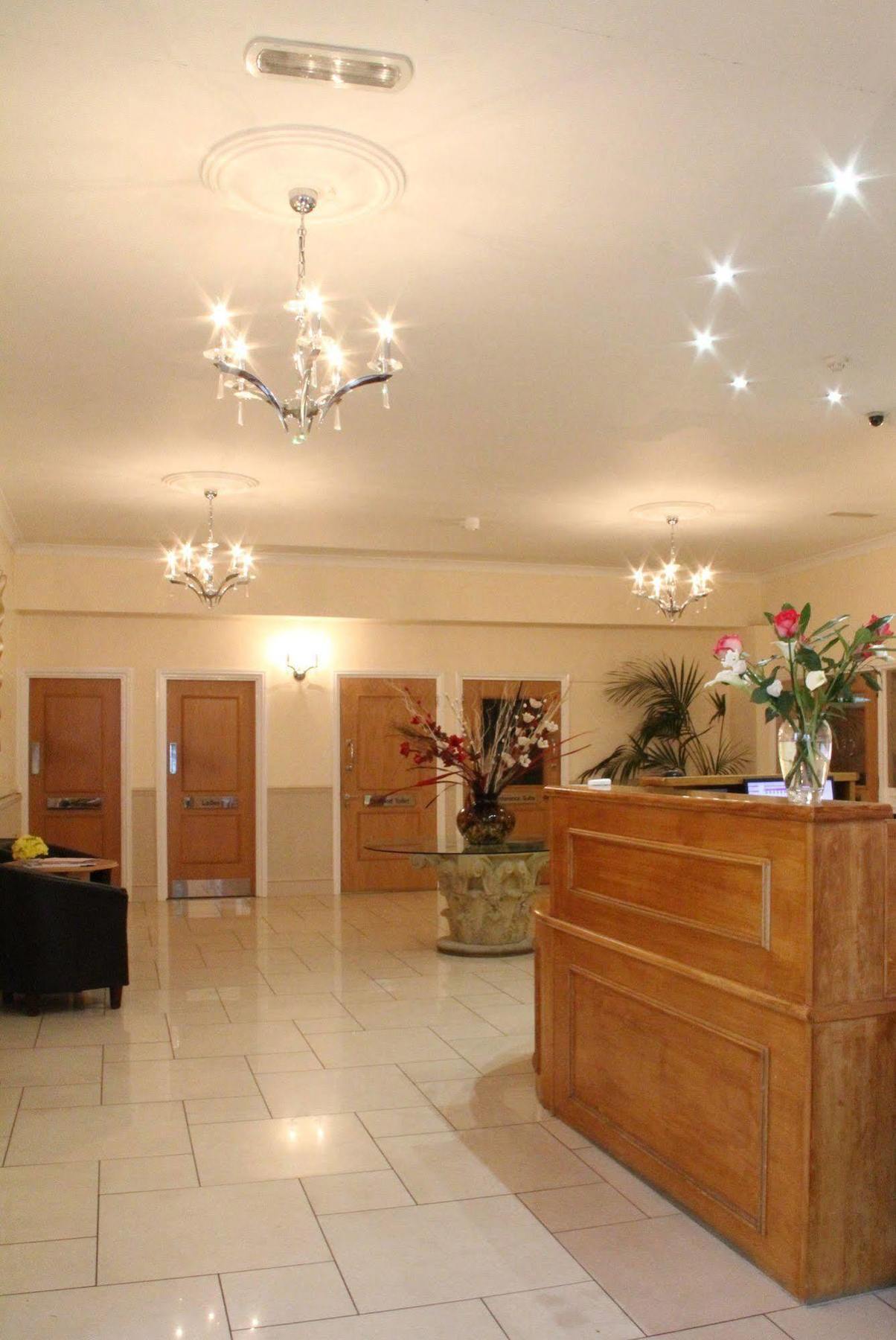 Hotel Exeter Court 3*